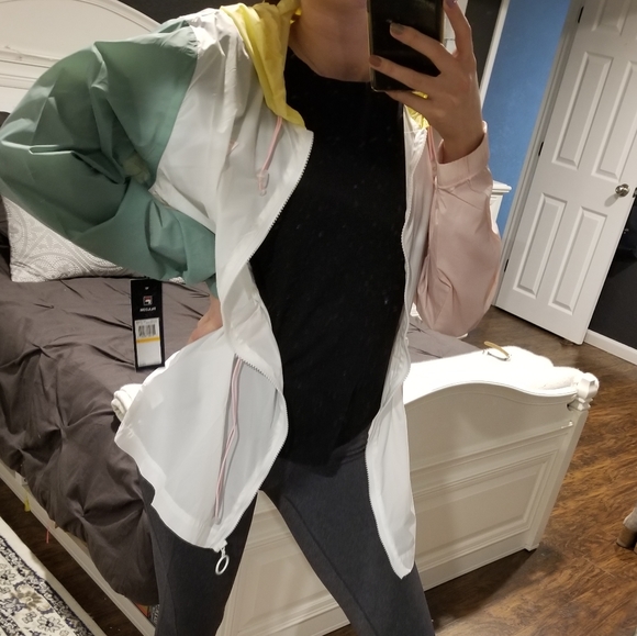 Fila Jackets & Blazers - 🎉FLASH🎉 BNWT FILA Liliana Wind Jacket
